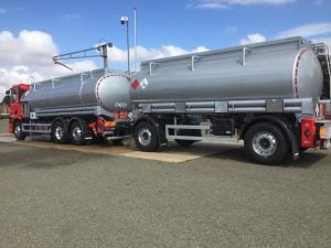 Lenoir Equipements Pétroliers - Ensemble camion remorque neuf client